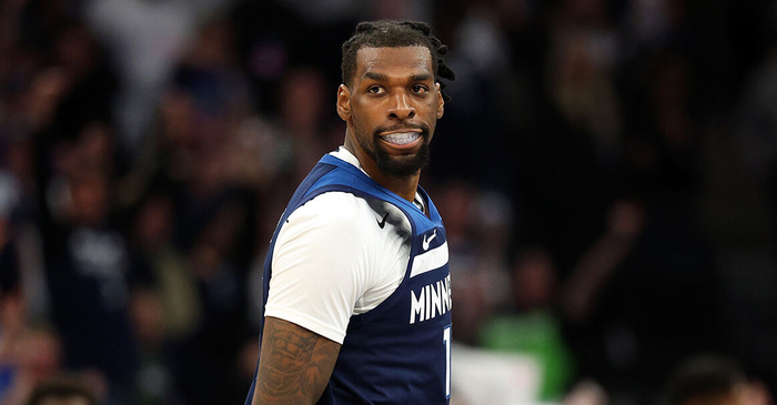 包含今夜明尼苏达森林狼备战英超，豪取连胜细节曝光，压力陡增，阵容厚度经受考验的词条